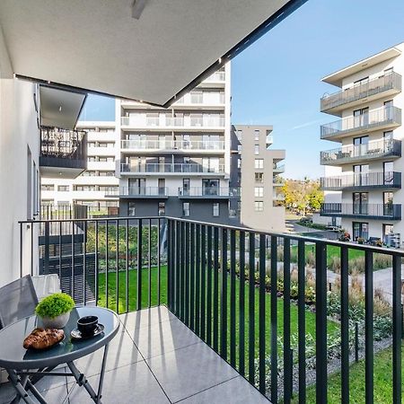 Sky Home- Blue Apartament -Manufaktura, Bezplatny Parking, Klima, Dostep Na Kod Lodz  Luaran gambar