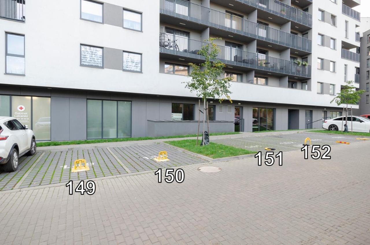 Sky Home- Blue Apartament -Manufaktura, Bezplatny Parking, Klima, Dostep Na Kod Lodz  Luaran gambar